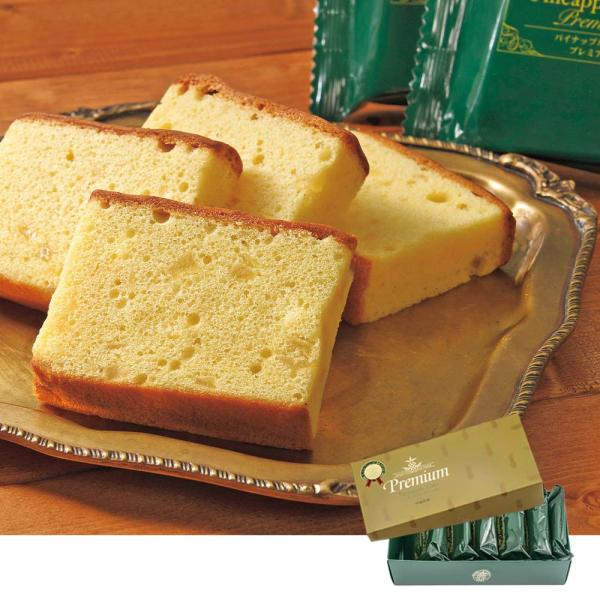 ナゴパイナップルパークの人気おみやげ。完熟のパイナップル果汁がたっぷりしみ込んだ生地に果肉が入った贅沢なケーキ。果肉の粒のコリッとした食感と生地のふわっとした食感、パイナップルの酸味と口の中で広がるブランデーの風味が味わえます。- 内容量：...