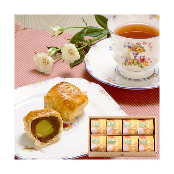 大粒の栗の実を、栗の渋皮煮のペーストで包みパイにして、こんがり焼き上げました。- 内容量：8個入- 箱サイズ：箱サイズ：約14.7×23.9×4.6cm- 原産地：長野- 賞味期限：常温14日- 成分/素材：パイ生地（国内製造）（小麦粉、バ...