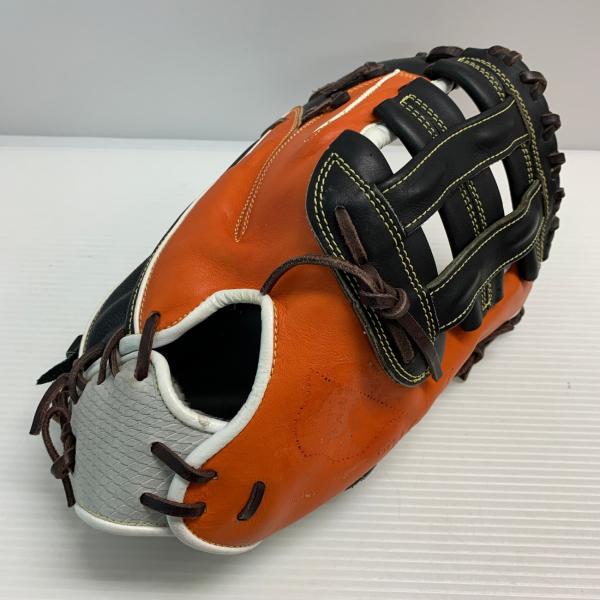 美品❤️ウィルソンワナビーヒーロー❤️軟式ファーストミット 2025モデル】ウィルソン 軟式 ファーストミット 右投げ用