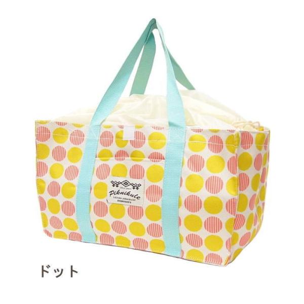 ●マミーフィールド レジカゴ用バッグ ドット●スーパーなどのお買い物かごにぴったりサイズの保冷エコバッグ♪お会計時にサッと出せば、清算後の袋詰めの手間が省けます。●巾着タイプなので大きく開き、出し入れも見やすくて簡単です。内側には断熱材を使...