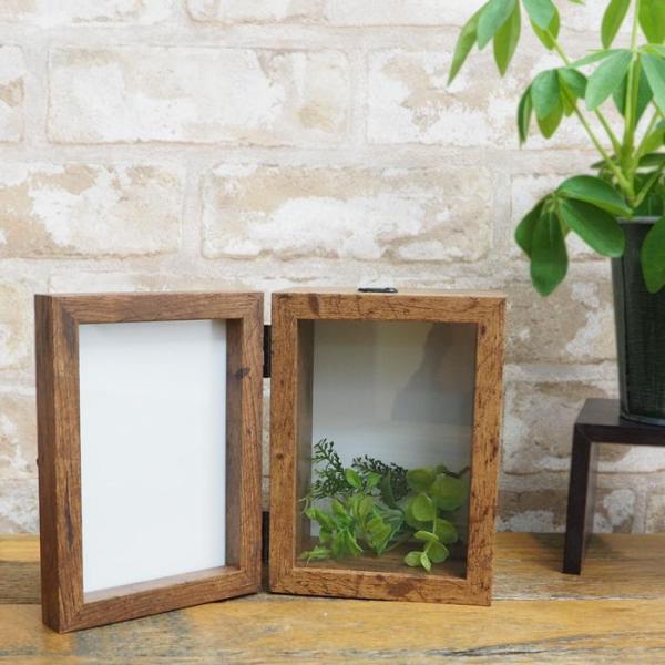 ●フォト＆クラフトボックス（縦） ブラウン●2枚の写真が飾れてオブジェとしても絵になるおしゃれなサービス版サイズのフォトフレーム●写真はもちろん、ボックス型の写真立てだからお気に入りの小物や造花・ブリザードフラワーを入れてアレンジすることも...