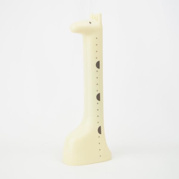 測定可能範囲：40〜200cm（測定精度：±0.8cm）サイズ：W80×D50×H229(mm)素材：本体：ABS　　　滑り止め：シリコーン樹脂　　　液晶カバー：PET メッシュ部：ステンレス使用電池：単4電池3本使用（電池別売）大人気ロン...