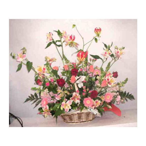 キュートセレブリティ バラとユリ蘭ランとガーベラのアレンジメント Buyee Buyee Japanese Proxy Service Buy From Japan Bot Online