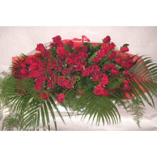 サムライ・赤バラ100本の花束