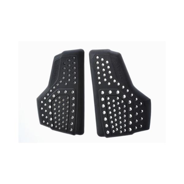 衝撃時にはカチン！と瞬間硬化ソフトな装着感で体にフィット！