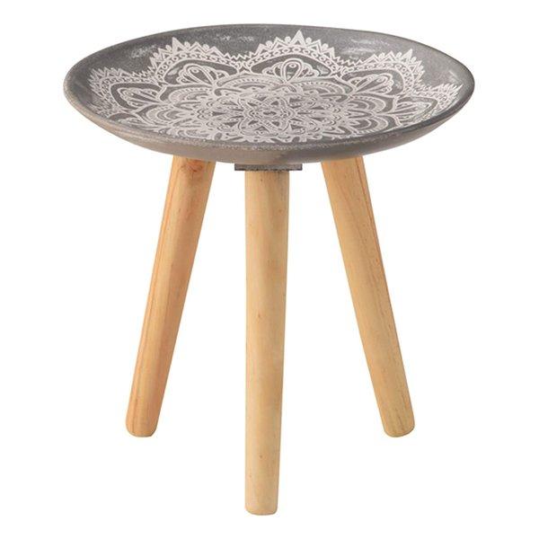 モロッコ風の模様が美しいトレーテーブル。用途に合わせて様々なシーンで使えます。