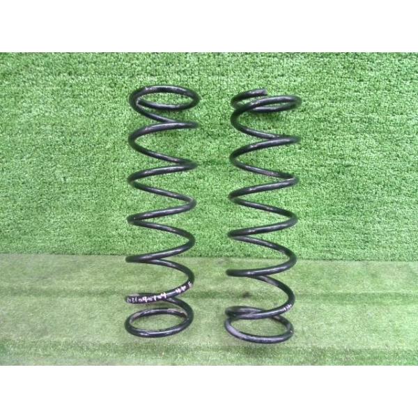 スプリング 新品　ダイハツキャスト RS-R
