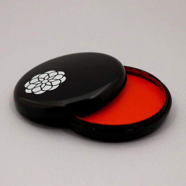 【ご購入後の当店からの連絡はご登録のメールアドレスに通知いたします。必ずご確認ください】【商品概要】【容器】樹脂（ベークライト）【朱肉】 有機顔料使用　/　艾（もぐさ）使用【商品説明】【商品詳細】ブランド：日光印(Nikko Jirushi...