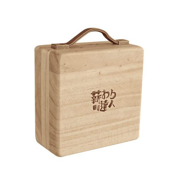 【ご購入後の当店からの連絡はご登録のメールアドレスに通知いたします。必ずご確認ください】【商品概要】特徴(1)凹みにくい 幅はぎ材をギミックを施して抜群の強度を実現！ 木を叩く衝撃が打面の一部に集中し、分厚い3枚の板がクッションのように吸収...