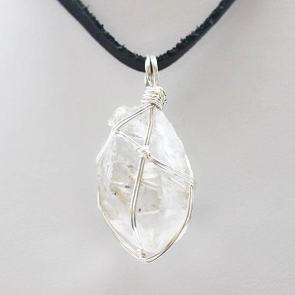 一本剣水晶ペンダントトップ ワイヤーラッピング クリスタル 天然石 パワーストーン 浄化 開運 Buyee Buyee 日本の通販商品 オークションの代理入札 代理購入