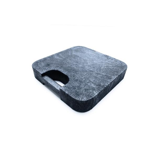 ダイプラストウッド　ジャッキベース・アウトリガーベースサイズ：幅350ｍｍ・厚さ60ｍｍ・長さ350ｍｍ重量：6.7Kg2ｔ〜4ｔ積載搭載型トラッククレーンに最適です。取っ手付きで持ち運びも便利です。こちらは2個セットの販売になります。長く...