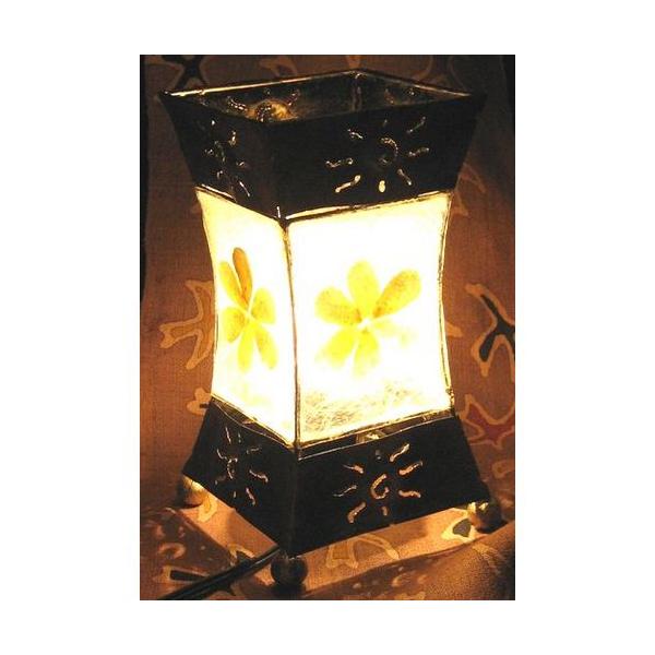 AWAドCg`ԃfUC`qe[uCg X^hCgr