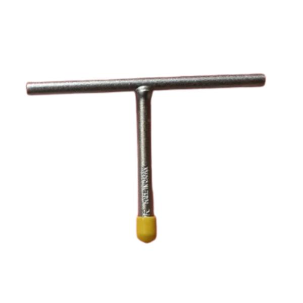 アオイル交換をしたいけどドレンプラグ・レベルプラグが緩まない、頭がナメるのが心配な貴方！まわる君 が解決します。[ 内 容 ]・まわる君 Ｔ型マイナスレンチ １個（先端部保護キャップ付 ）☆商品の詳しい使い方は[まわる君の特徴]一般的なドラ...