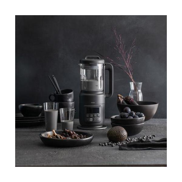 固い食材もパワフルに粉砕し、素材の栄養をまるごと摂取1. 熱々のスープも、ひんやり冷たいスムージーも。ホット&amp;コールド両方に対応2. 独自形状の8枚刃と回転制御により、パワフルな粉砕力を実現。栄養まるごと摂取3. 日々の暮らしに寄り...