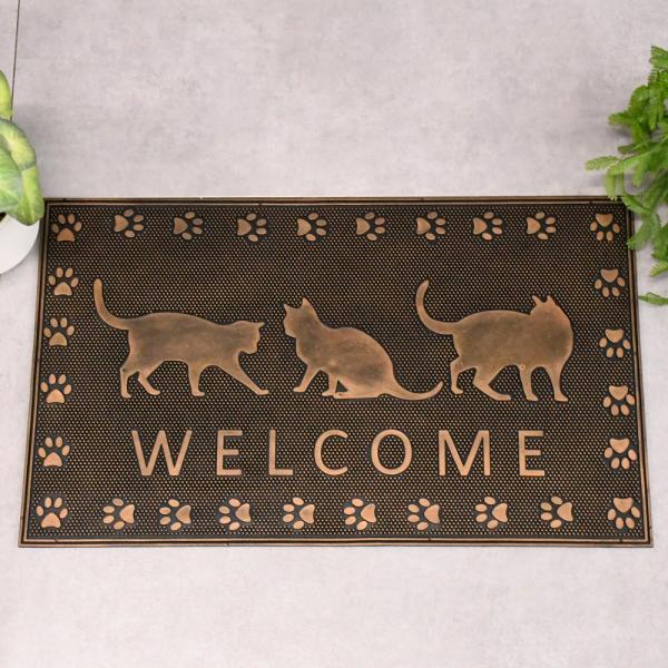 猫好きにはたまらないデザインの玄関マットになります。水洗いOKで滑り止め加工となっておりますので、雨の日でも泥落としとして大活躍となります。玄関マット おしゃれ 45×75 ラバーマット 泥落とし マット 室外マット ドアマット かわいい ...