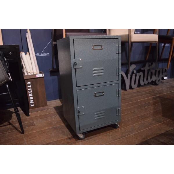 ロッカー チェスト 2段 スチール キャスター付き 収納 棚 サイドワゴン ビンテージ アンティーク ワゴン キャビネット ロック 鍵 ネームプレート アメリカン Tpn30 ビルドアイ 通販 Yahoo ショッピング