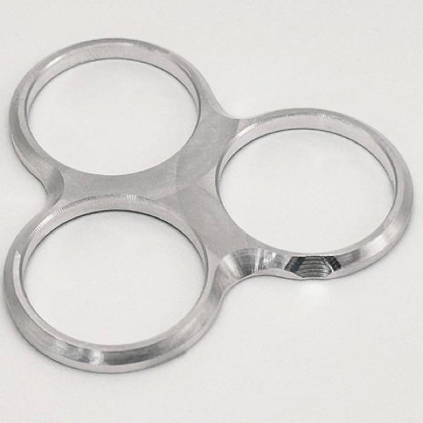 GILD design ギルドデザイン iPhone 15 Pro / 15 Pro Max レンズガード トライアングル シルバー GL-537