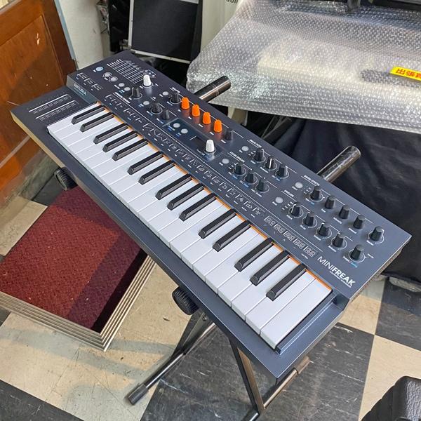 Arturia MiniFreak