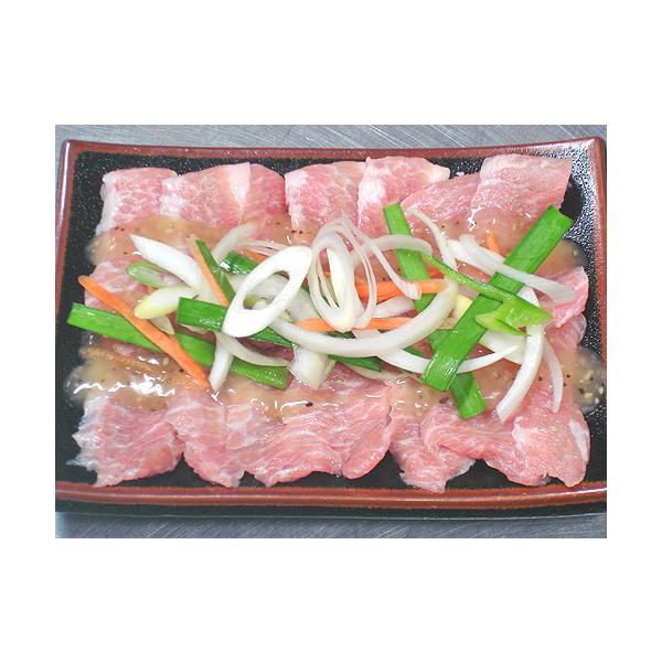 豚1頭からわずか300ｇくらいしか取れない貴重な部位です。ご家族みんなで美味しく召し上がれますよ！見た目のサシの美しさに負けないくらい、お味もとってもジューシーで美味しいです。店長のオススメの1品です。