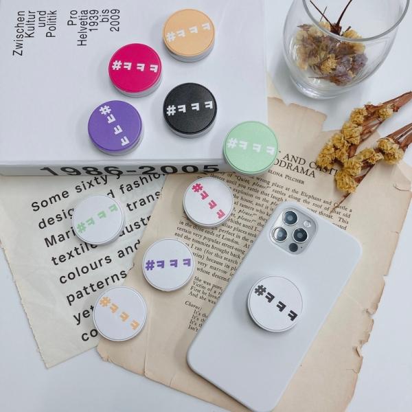 モチーフ素材：プラスチック※iPhoneケース/携帯ケースに貼り付けて使うスマホグリップです。※グリップトックのみの販売となり、ケースの付属はございません。※海外輸入品の為、細かいキズ・汚れがある場合がございます。関連ワードiPhoneケー...