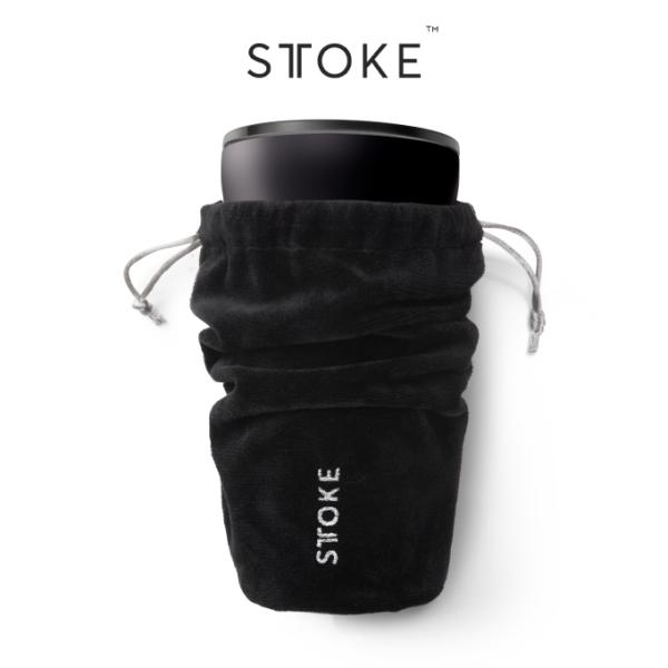 ■商品名：STTOKE ストーク 専用ポーチ ブラック■ポイント：STTOKEカップにピッタリのポーチです。思わぬ傷や擦れからSTTOKEを守ります。S,L,Gどのサイズにも入ります。外に持ち運ぶ際にご利用ください。■ご注意事項：紐の色は写...