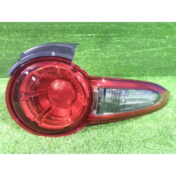 ロードスター 5BA-ND5RC 右テールランプ スタンレー W2740 : Eco-R