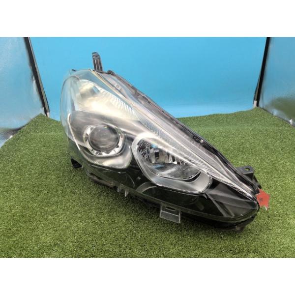 NHP170シエンタ右中古ヘッドランプ81130-52N00 シエンタ(車) シエンタ DAA-NHP170G 右ヘッドライト ハイブリッドG 209