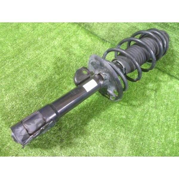 フロント右ストラットASSY ヴィッツ DBA-NSP130 右フロントストラット F スマイルエディション