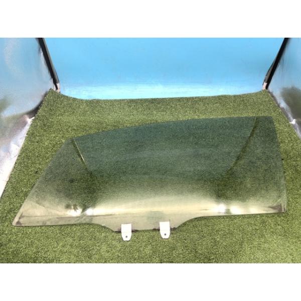 フィット DBA-GK3 左フロントドアガラス 13G Fパッケージ NH700M AGC