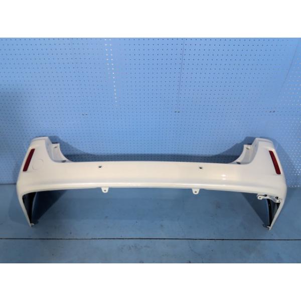 エスクァイア DAA-ZWR80 リアバンパー ソナー欠品 52159-28620 : Eco-R