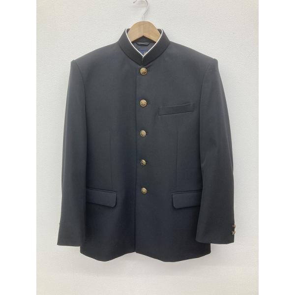 全国標準型(認証マーク付き)の学ラン上着です。ご家庭で丸洗いが可能なウォッシャブル仕様で汚れてもすぐに洗えます。ストレッチ機能で普段の動きもラクラクなのでストレスフリーな学生服となっております。   *サイズ：170A実測値：胸囲106cm...