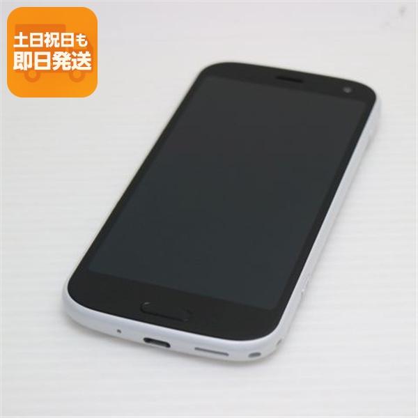 美品 NTT docomo らくらくスマートフォン F-52B ホワイト 美品 F-52B らくらくスマートフォン ホワイト スマホ 白ロム 本体 即日