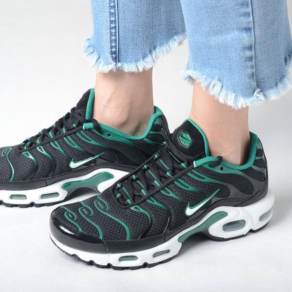 NIKE（ナイキ） NIKE AIR MAX PLUS ウィメンズ エア マックス プラス