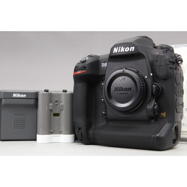 美品｜シャッター数 4200回] Nikon D5 ボディ XQD-Type [バッテリー