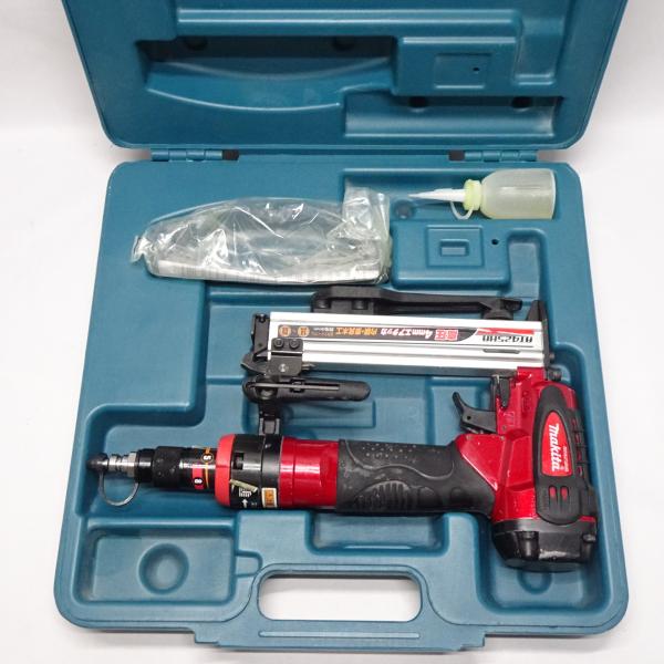 マキタ（makita） 【USED】makita 4mm 高圧 エアタッカ AT425HA エア 