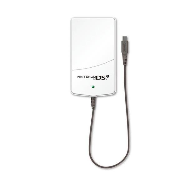 外出先でもニンテンドーNEW3DS/2DS/旧3DS/DSi/DSi LL/3DS/3DS LLを充電できる乾電池交換式の充電器です。乾電池交換式ですので、乾電池を入れ替えてくり返しご利用できます。不意の電池切れでも、乾電池を使っていつでも...