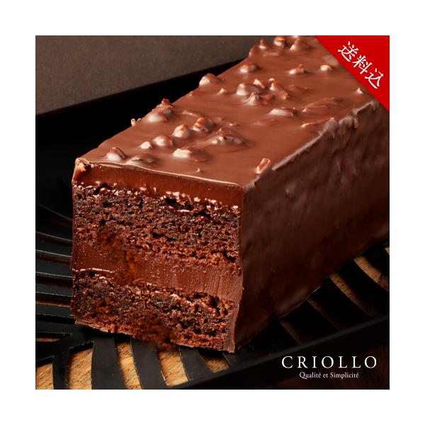 シンプルに、ナチュラルに、カカオのフルーティーで奥深い味わいを素直に表現しました。チョコレート本来の味を楽しむことができるシェフ自慢のチョコレートケーキです。