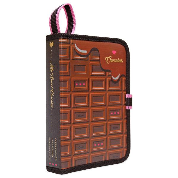 彫刻刀を収納するシステムバッグです。彫刻刀のケースを傷つけないよう保護できるかわいい収納バッグ。カラフルな板チョコに彩られた可愛いチョコレート柄の彫刻刀バッグ。スイーツ感いっぱいの小学生の女の子におすすめの彫刻刀ケース。開閉はマジックテープ...