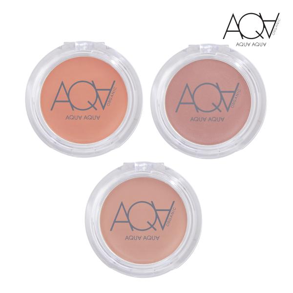 クリームチークのツヤとパウダーチークのサラサラ感をいいとこ取りしたオーガニッククリームチーク。肌にするすると伸び、つけた瞬間にパウダー状に変化するから誰でも簡単にツヤほっぺに。沖縄県産のビタミンたっぷりシークワーサーオイルで日焼けしやすいチ...