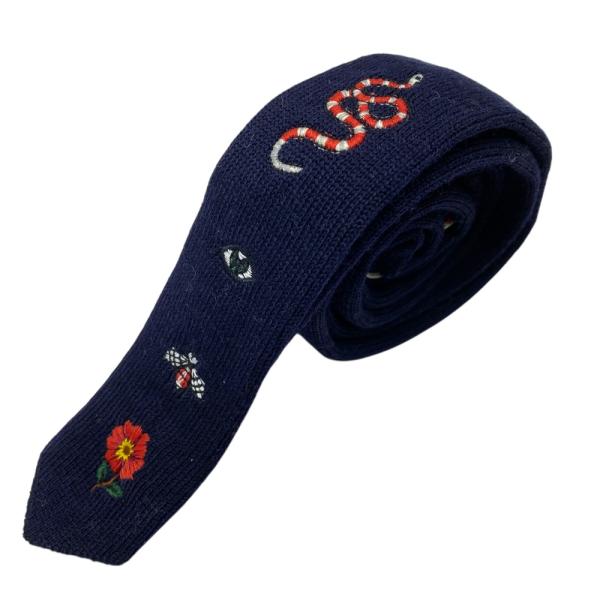 GUCCI エンブロイダリーニットネクタイ GUCCI（グッチ） エンブロイダリー ニットタイ ネクタイ 総柄 刺繍