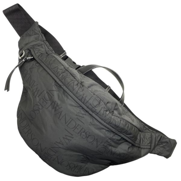 JW Anderson クロスボディバッグ JW Anderson ミディアム バンパー ムーン レザークロスボディバッグ