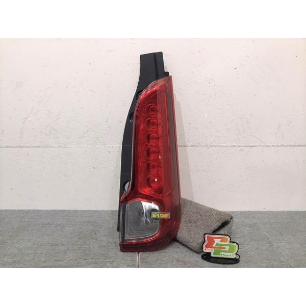 スペーシア MK32S/MK42S 純正 右テールランプ/ライト/レンズLED KOITO