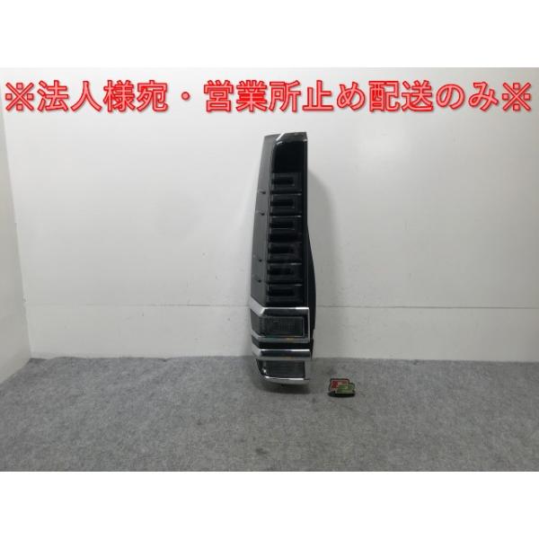 トヨタ ヴォクシー ZRR80G改 テールランプ 左 KOITO 28-243 ヴォクシー VOXY/80系/ZRR80W/ZRR85W/ZRR80G/ZRR85G 純正 後期 左