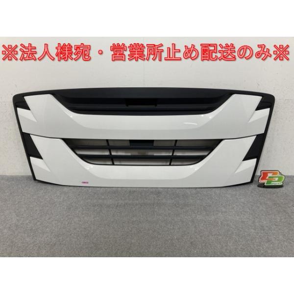 いすゞ　ギガ　フロントグリル　ブラック新車外し 新車取り外し!ギガ 大型 2代目 2015- 10t 純正 フロント グリル