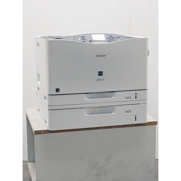 ■機能 フルカラープリント機能、両面プリント機能■印刷速度 カラー印刷時：31枚/分(A4横送)モノクロ印刷時：31枚/分(A4横送)両面印刷時：30ページ/分(A4横送)■用紙サイズ 最大A3用紙サイズ■給紙 2段給紙カセット、手差しトレ...