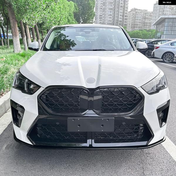 並行輸入品 BMW U10 X2 M SPORT 2023-2025用 カーボン 調/ フロント バンパー スポイラー リップ ロワースプリッターブレードガード