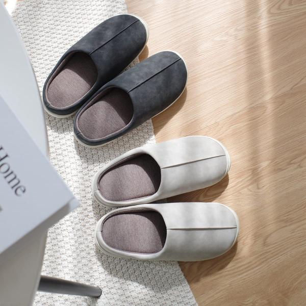 お手入れ簡単で快適な履き心地のルームシューズが登場！しっかりと厚みのある中敷きに、更に足裏に適度な刺激を与えてくれる凹凸を付け、やみつきになる履き心地。取り外して手洗い可能な、リバーシブルで使える中敷きもポイントです。ソールは滑りにくくクッ...