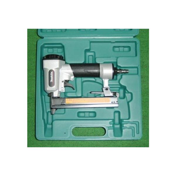 DIY 新品 マキタ AT1025BZK 10mm常圧エアタッカ ケ−ス付 DIY 新品 マキタ AT1025BZK 10mm常圧エアタッカ ケ−ス付