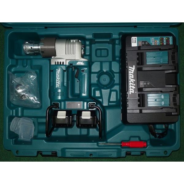 マキタ WT310DPG2 18Vx2=36V充電式シャ−レンチ 最大締付トルク マキタ WT310DPG2 18Vx2=36V充電式シャ−レンチ 最大締付トルク