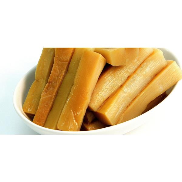 信頼の国内製造！完全発酵した乾燥メンマ原料のみを使用し国内工場でしっかりと管理、製造しております。約1cm幅にスライスしていますので戻った後は分厚くなりインパクトのあるメンマに仕込めます。特上メンマとは...特上メンマシリーズは乾燥メンマを...